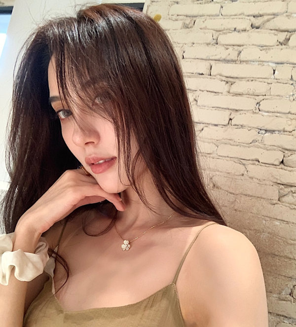 新加坡外围女经纪人