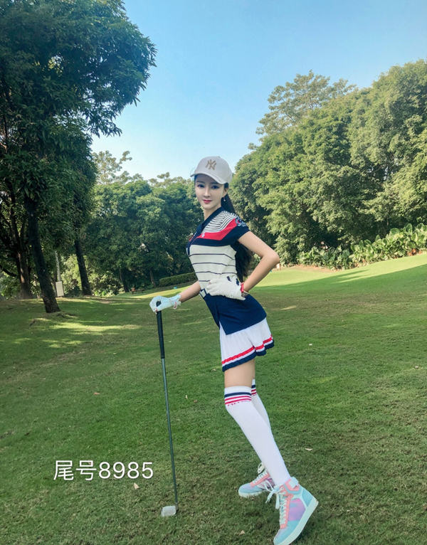 温哥华伴游模特