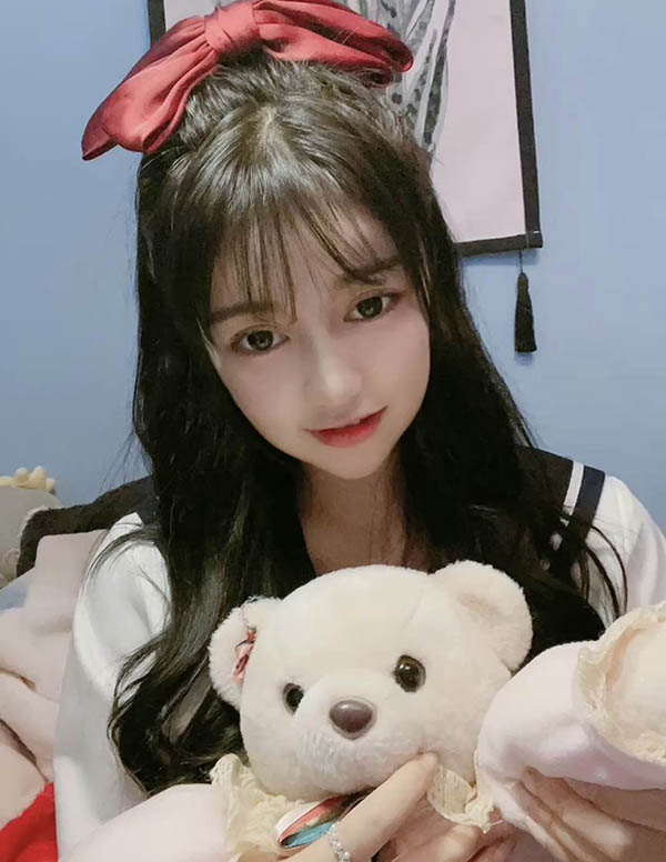 伦敦围经纪人微信