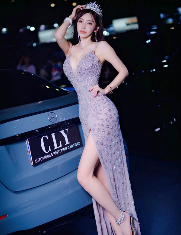 伦敦伴游模特预约