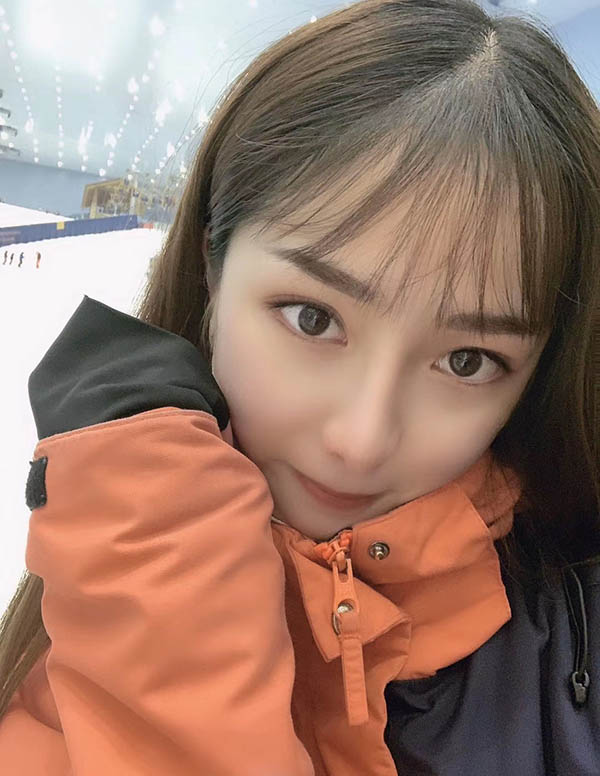 曼谷外围女大学生