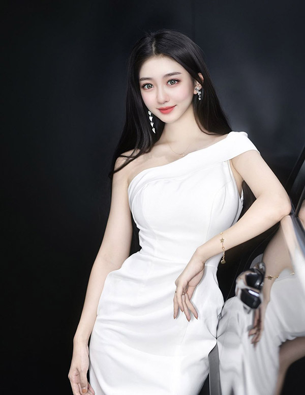 迪拜预约商务模特