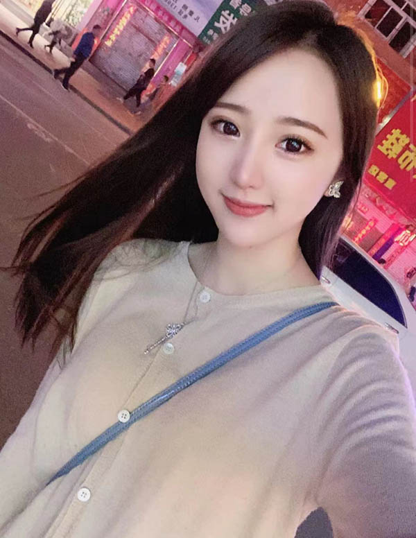 伦敦外围女联系微信